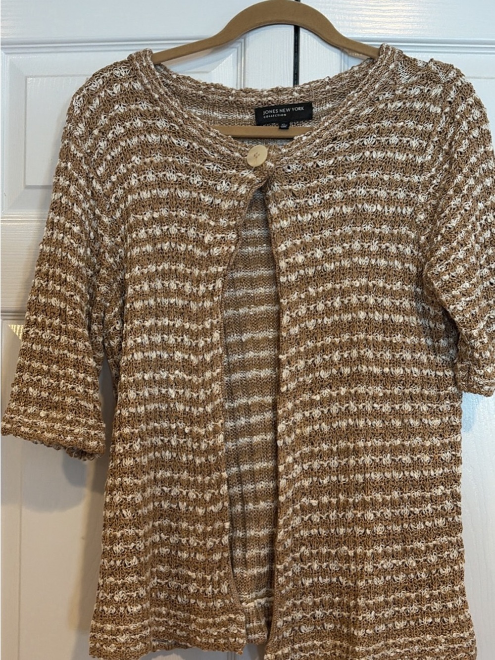 Jones New York Cream and Tan Short-Sleeve Knit Cardigan